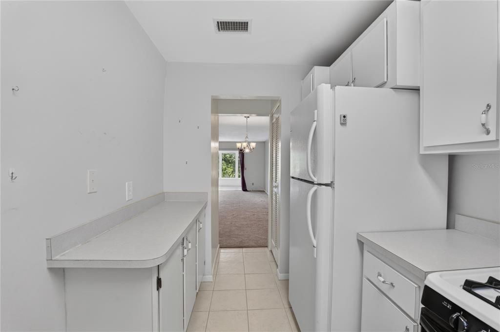 На продажу: $99,900 (1 спален, 1 ванн, 1078 Квадратных фут)