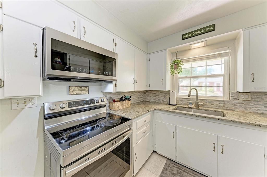 En Venta: $550,000 (3 camas, 2 baños, 1548 Pies cuadrados)