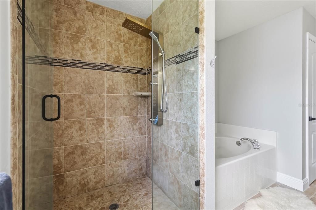 En Venta: $488,881 (5 camas, 2 baños, 2320 Pies cuadrados)
