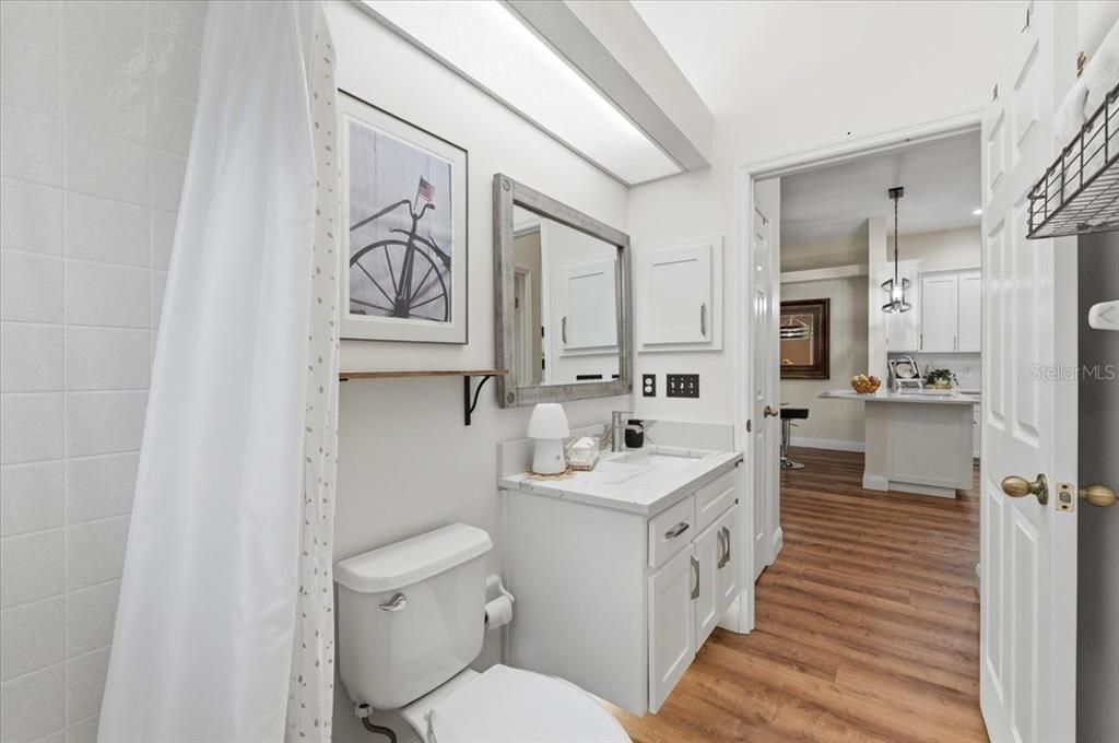На продажу: $359,900 (3 спален, 2 ванн, 1651 Квадратных фут)