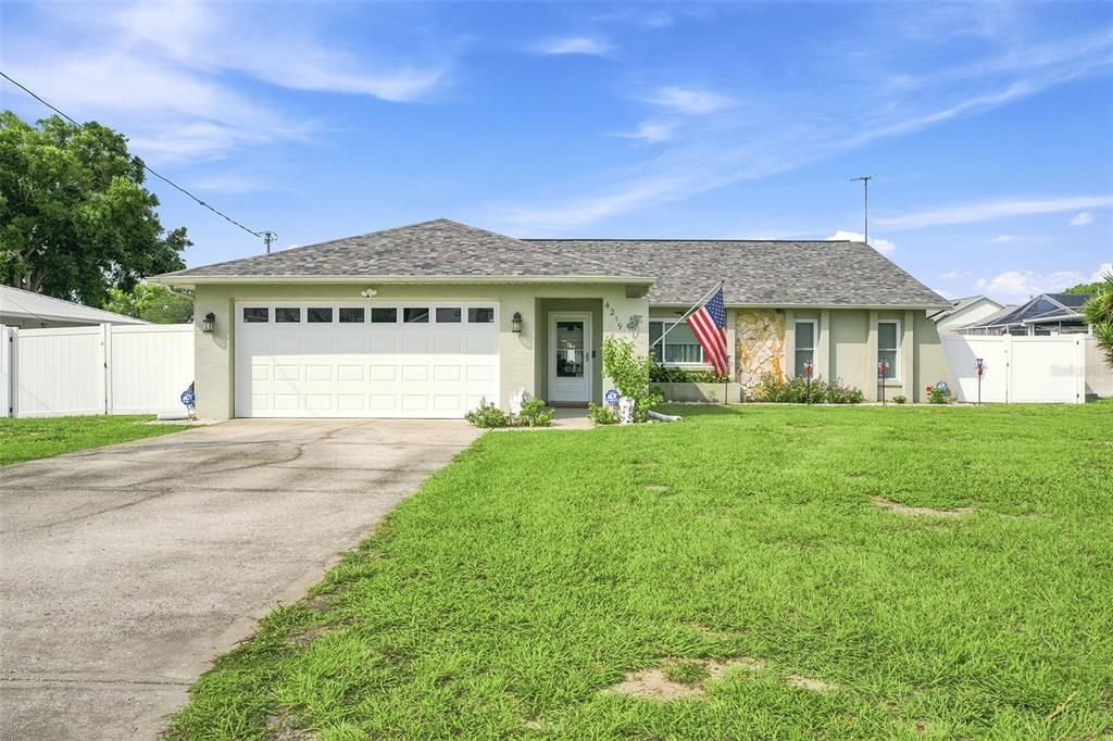For Sale: $380,000 (2 beds, 2 baths, 1326 Square Feet)