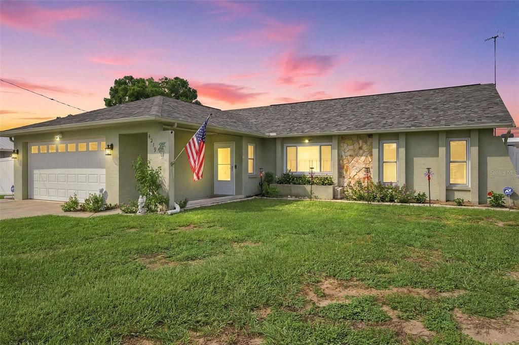 For Sale: $380,000 (2 beds, 2 baths, 1326 Square Feet)