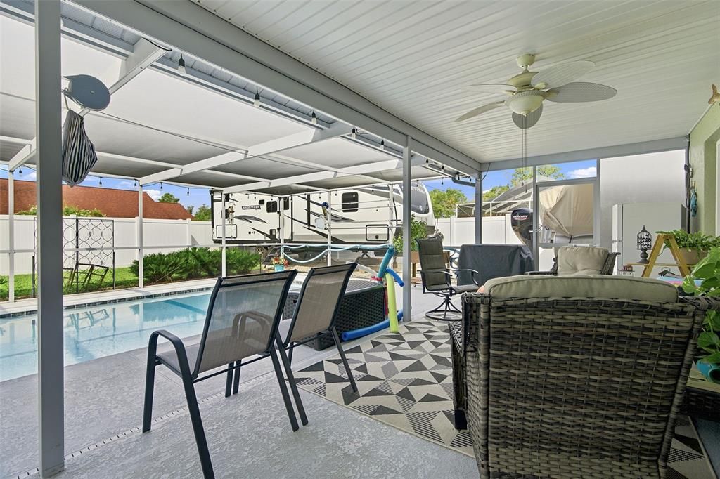 For Sale: $380,000 (2 beds, 2 baths, 1326 Square Feet)