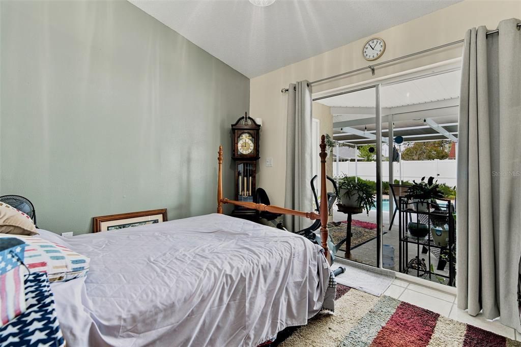 For Sale: $380,000 (2 beds, 2 baths, 1326 Square Feet)