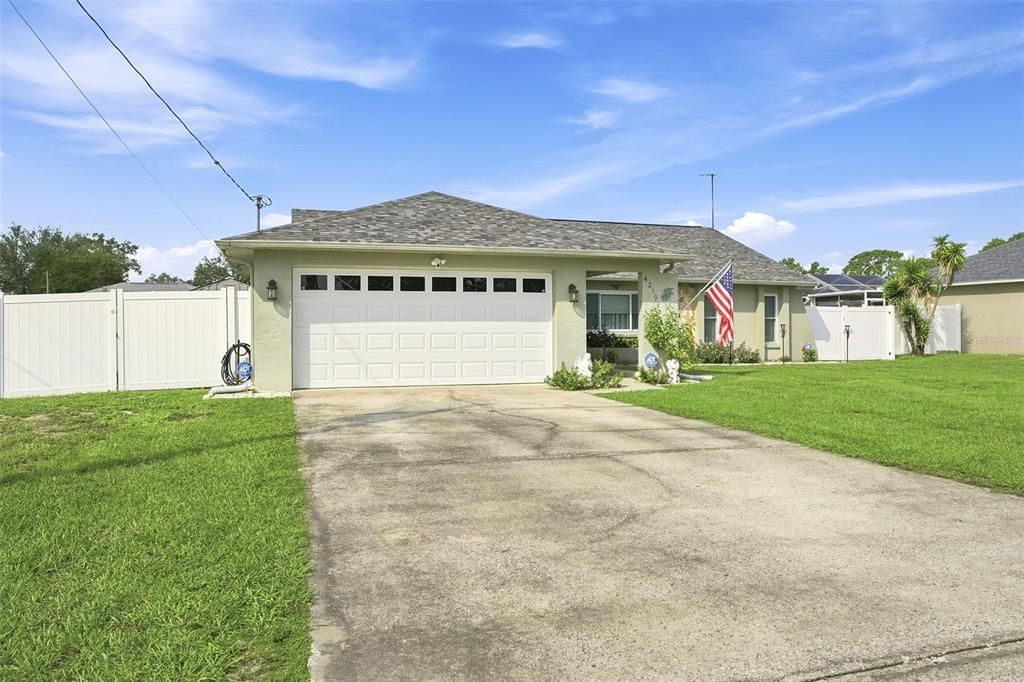 For Sale: $380,000 (2 beds, 2 baths, 1326 Square Feet)