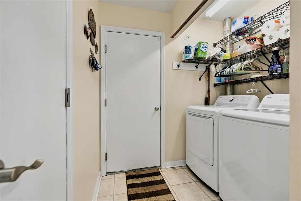For Sale: $380,000 (2 beds, 2 baths, 1326 Square Feet)