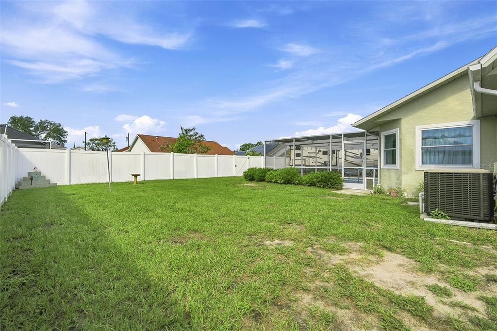 For Sale: $380,000 (2 beds, 2 baths, 1326 Square Feet)