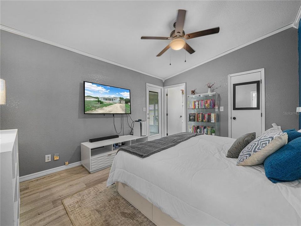 For Sale: $224,900 (3 beds, 2 baths, 1176 Square Feet)