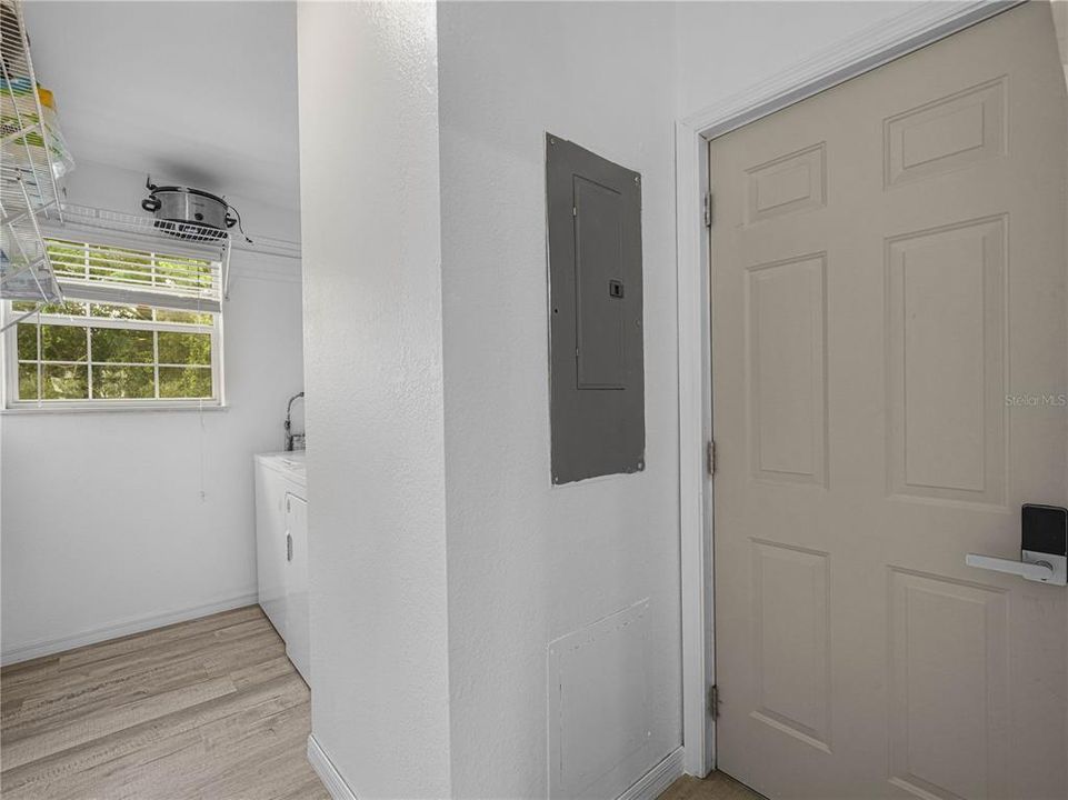 For Sale: $224,900 (3 beds, 2 baths, 1176 Square Feet)