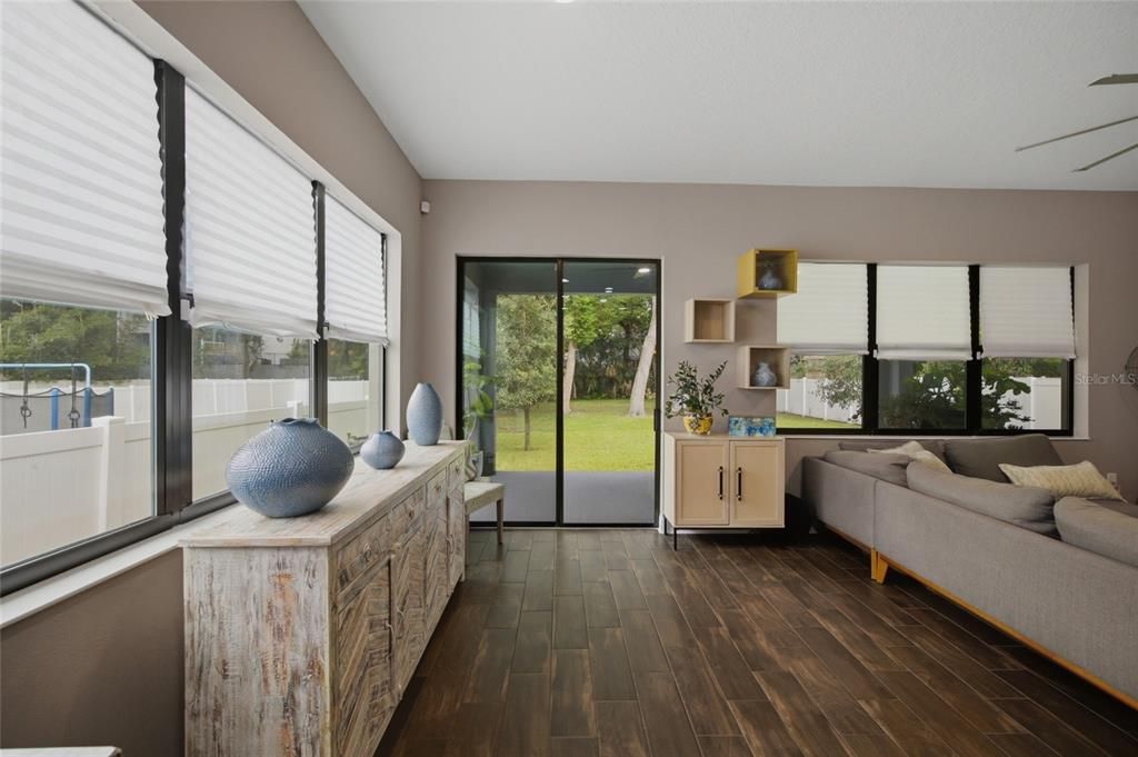 For Sale: $700,000 (3 beds, 2 baths, 2192 Square Feet)