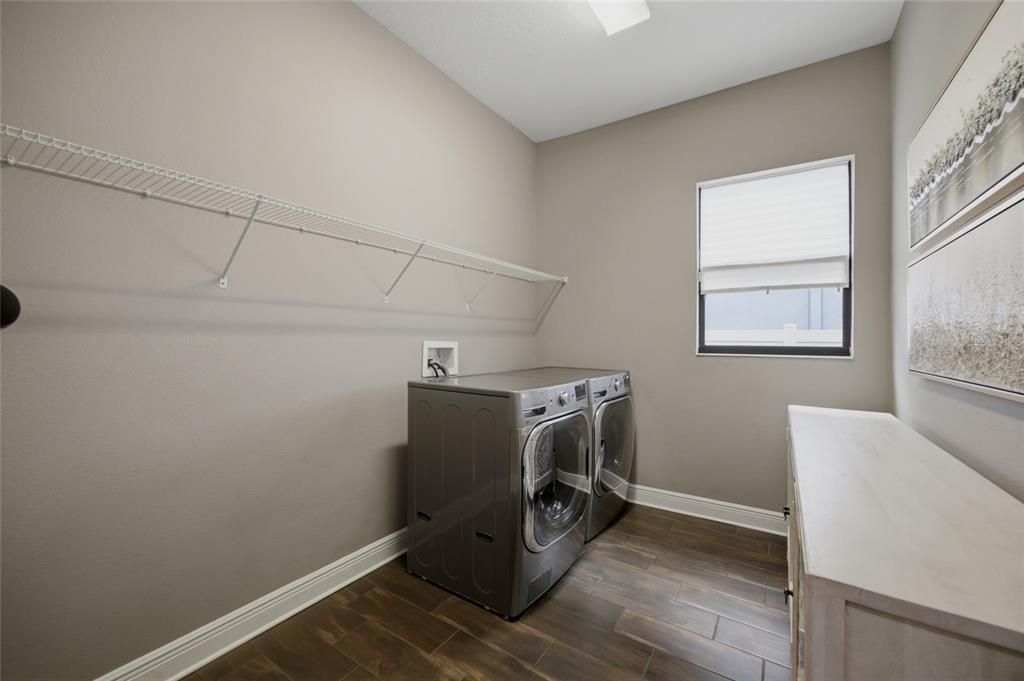 For Sale: $700,000 (3 beds, 2 baths, 2192 Square Feet)