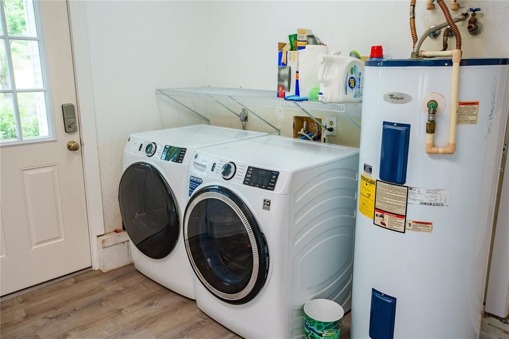 На продажу: $737,000 (7 спален, 4 ванн, 3146 Квадратных фут)