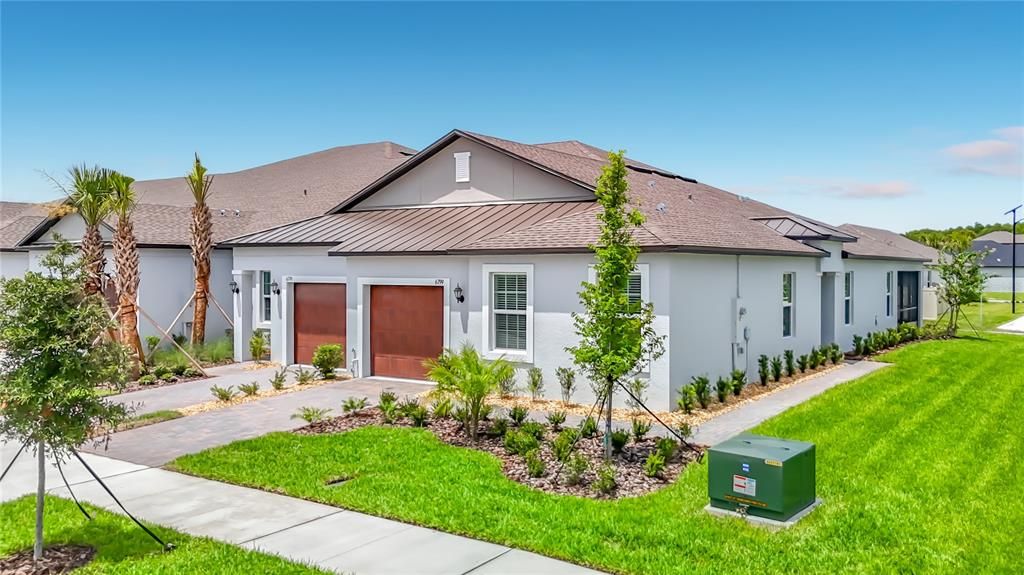 Active With Contract: $287,500 (2 beds, 2 baths, 1613 Square Feet)