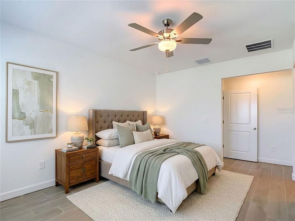 Active With Contract: $287,500 (2 beds, 2 baths, 1613 Square Feet)