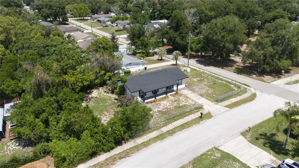 For Sale: $317,000 (3 beds, 2 baths, 1349 Square Feet)