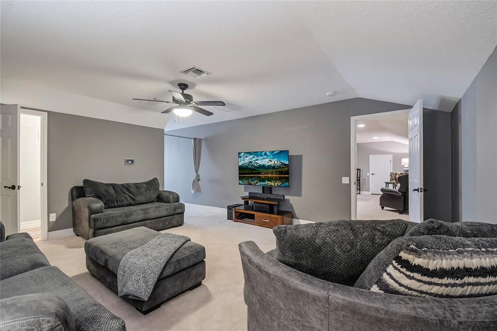 For Sale: $1,599,900 (5 beds, 3 baths, 4930 Square Feet)