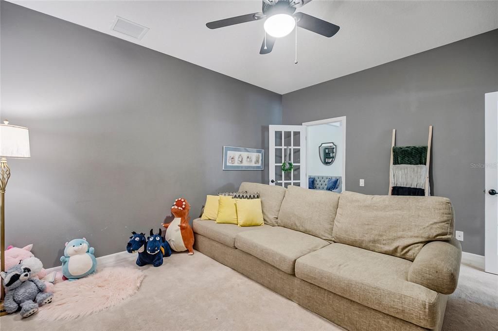 For Sale: $1,599,900 (5 beds, 3 baths, 4930 Square Feet)