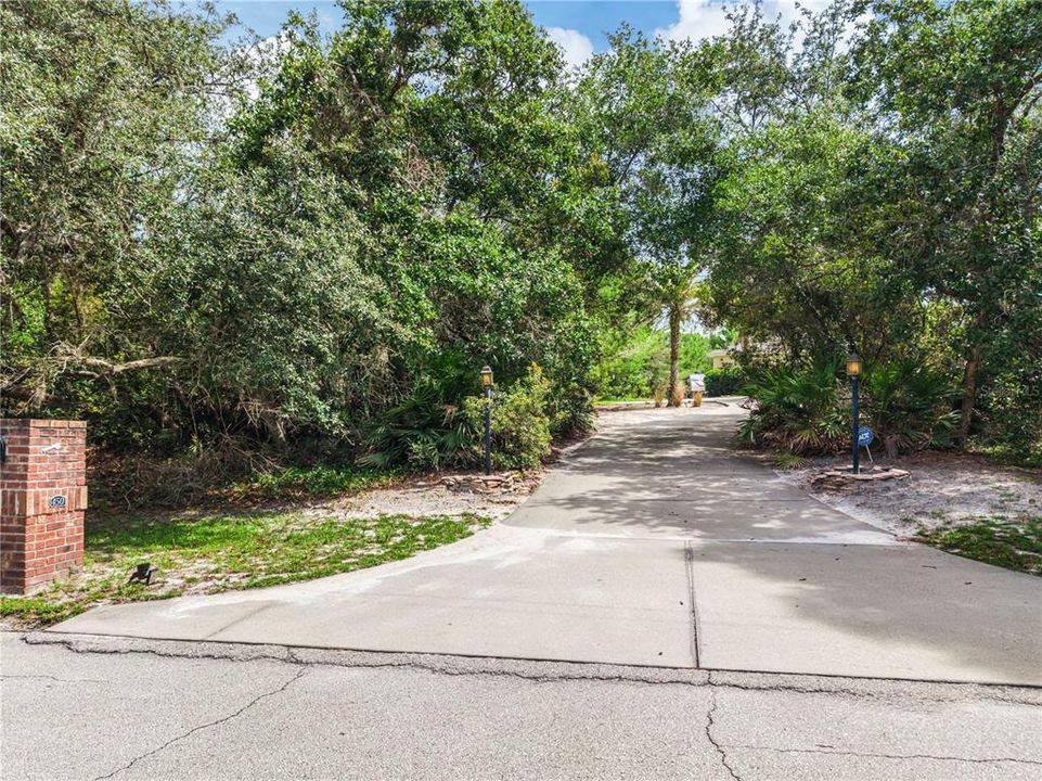 For Sale: $1,599,900 (5 beds, 3 baths, 4930 Square Feet)