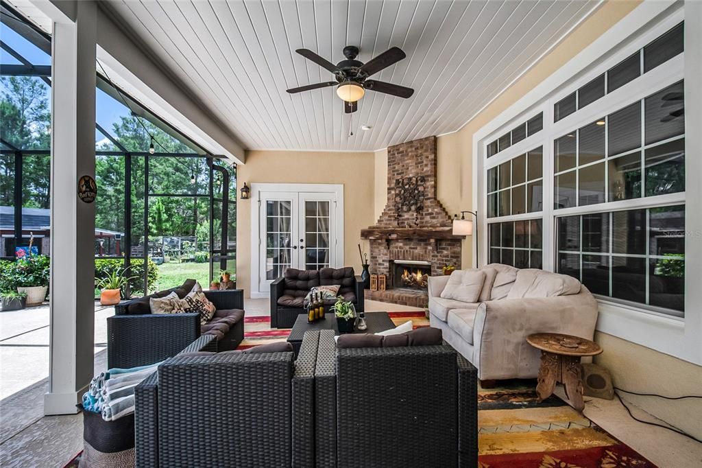 For Sale: $1,599,900 (5 beds, 3 baths, 4930 Square Feet)
