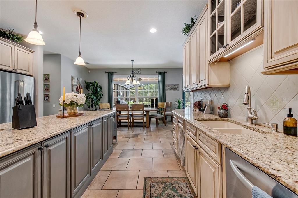 For Sale: $1,599,900 (5 beds, 3 baths, 4930 Square Feet)
