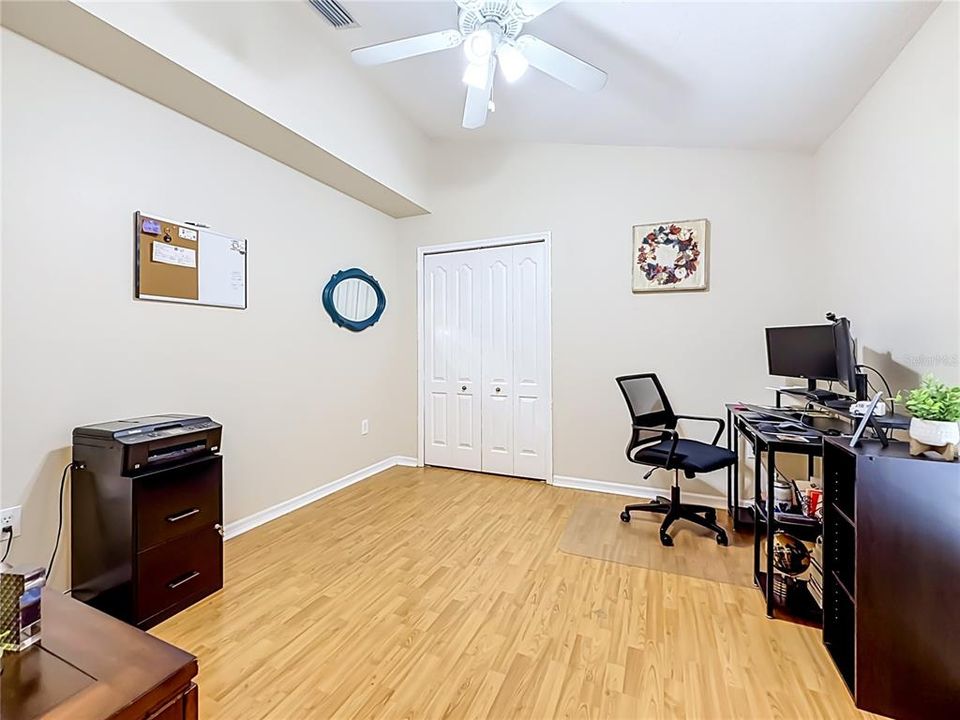 Active With Contract: $342,100 (4 beds, 3 baths, 1808 Square Feet)