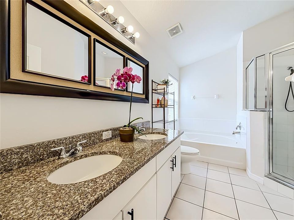 Active With Contract: $342,100 (4 beds, 3 baths, 1808 Square Feet)
