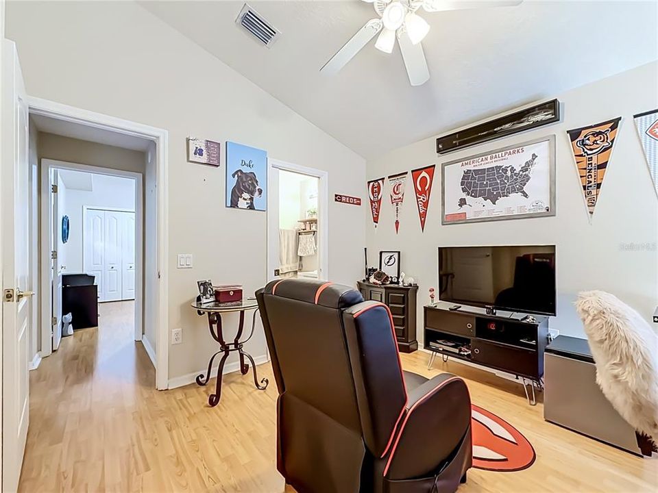 Active With Contract: $342,100 (4 beds, 3 baths, 1808 Square Feet)