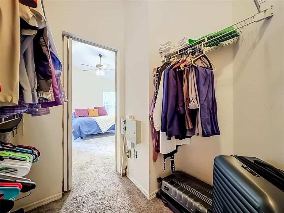 Active With Contract: $342,100 (4 beds, 3 baths, 1808 Square Feet)