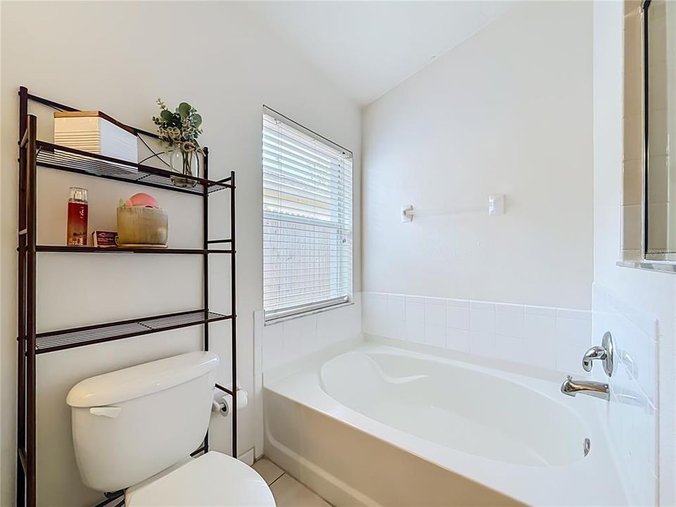 Active With Contract: $342,100 (4 beds, 3 baths, 1808 Square Feet)