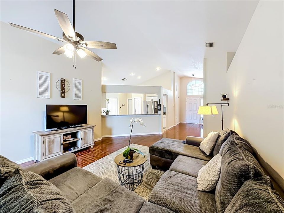 Active With Contract: $342,100 (4 beds, 3 baths, 1808 Square Feet)
