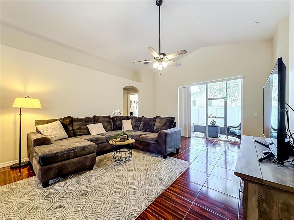Active With Contract: $342,100 (4 beds, 3 baths, 1808 Square Feet)