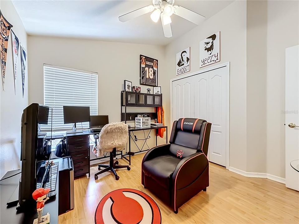 Active With Contract: $342,100 (4 beds, 3 baths, 1808 Square Feet)