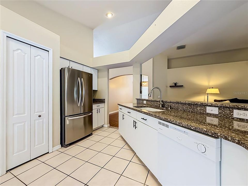 Active With Contract: $342,100 (4 beds, 3 baths, 1808 Square Feet)
