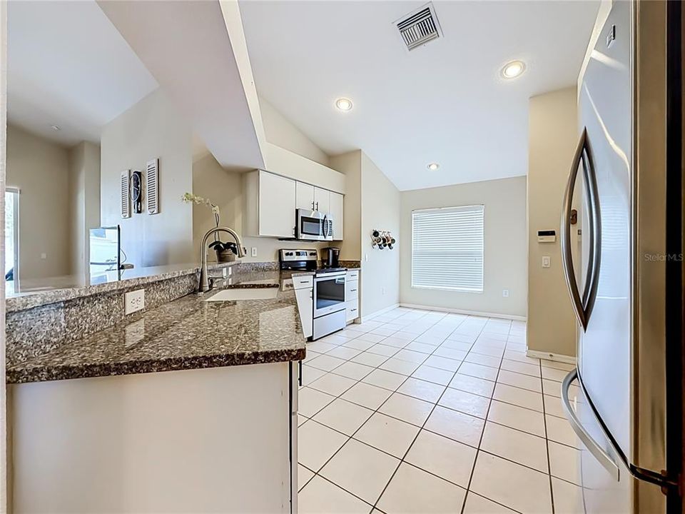 Active With Contract: $342,100 (4 beds, 3 baths, 1808 Square Feet)