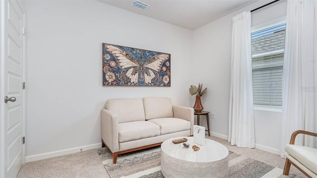 En Venta: $399,000 (4 camas, 2 baños, 1867 Pies cuadrados)