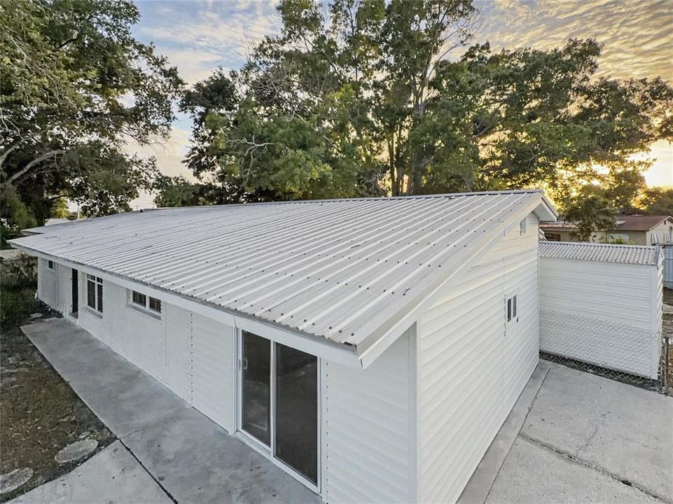 For Sale: $379,500 (3 beds, 2 baths, 1395 Square Feet)