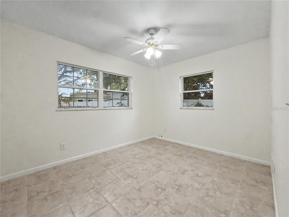 For Sale: $379,500 (3 beds, 2 baths, 1395 Square Feet)