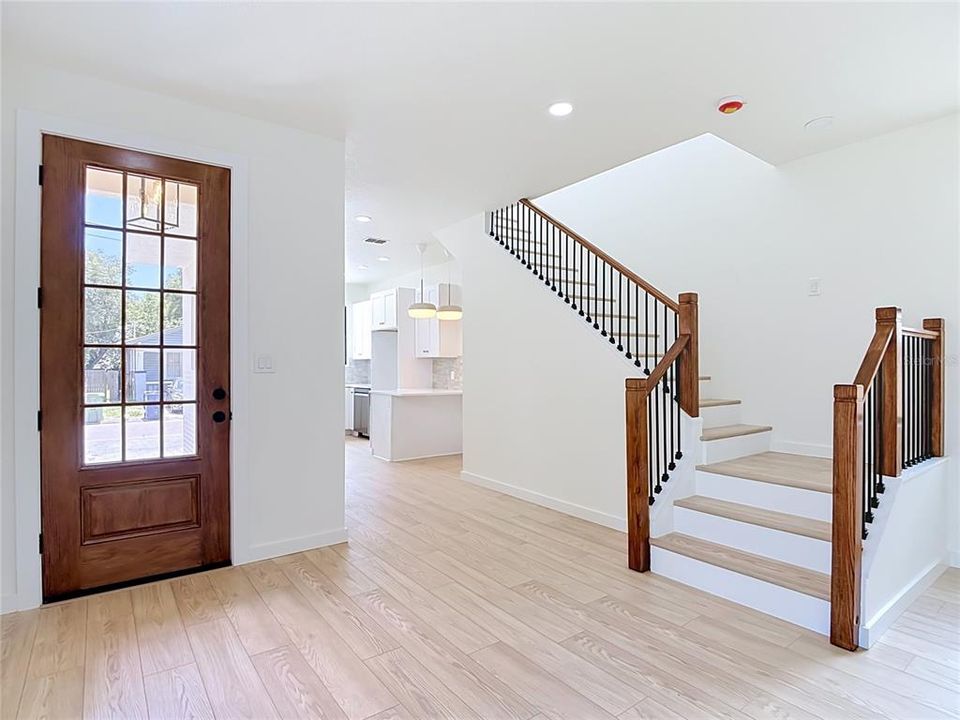 En Venta: $399,900 (3 camas, 2 baños, 1366 Pies cuadrados)