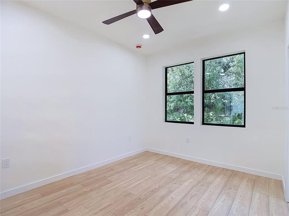 En Venta: $399,900 (3 camas, 2 baños, 1366 Pies cuadrados)