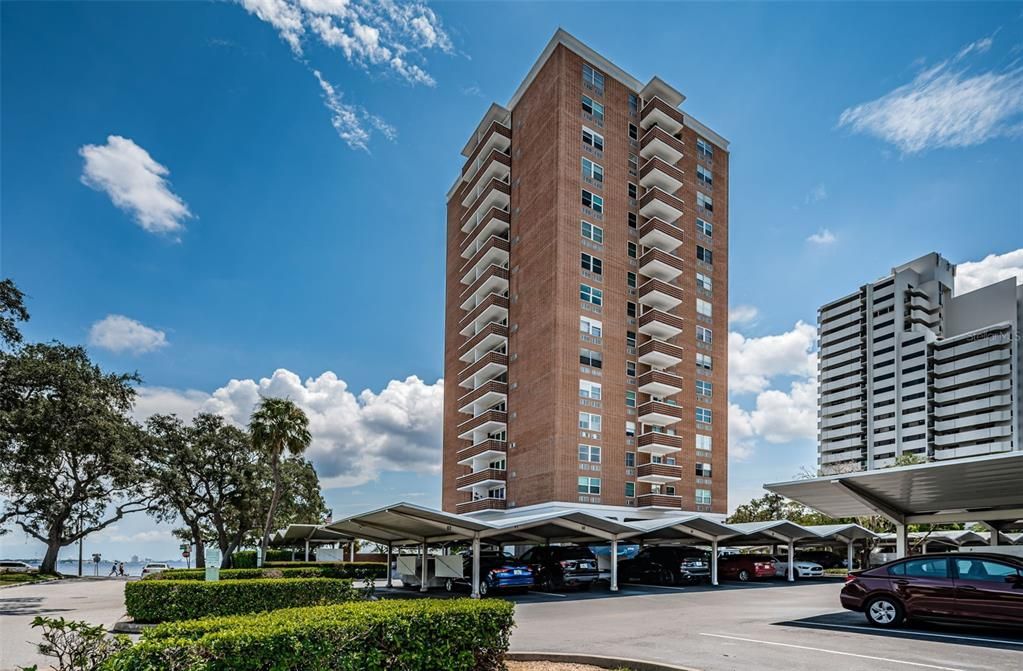 На продажу: $374,000 (2 спален, 2 ванн, 888 Квадратных фут)