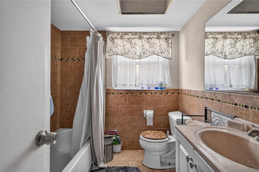 For Sale: $449,900 (3 beds, 2 baths, 1492 Square Feet)