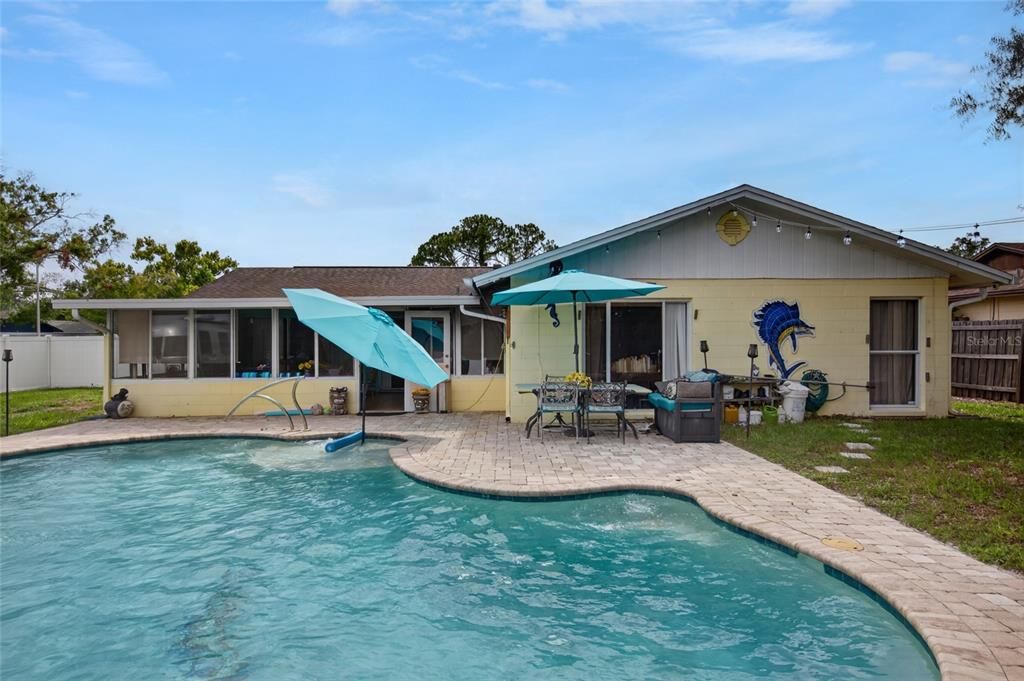 For Sale: $449,900 (3 beds, 2 baths, 1492 Square Feet)