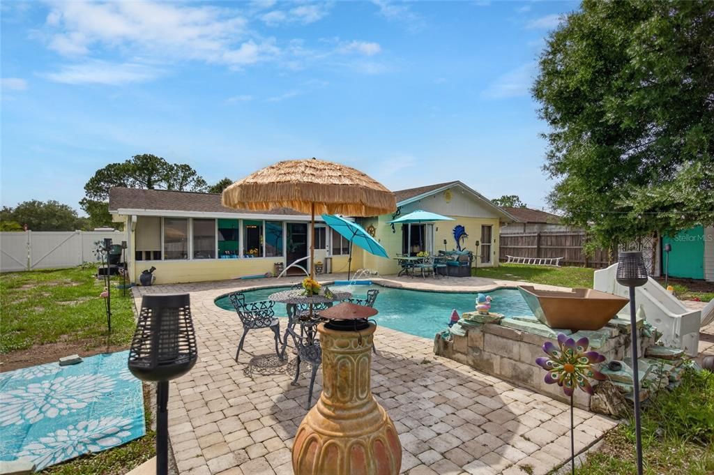For Sale: $449,900 (3 beds, 2 baths, 1492 Square Feet)