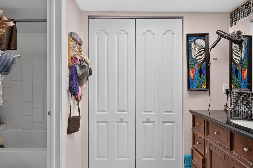 For Sale: $449,900 (3 beds, 2 baths, 1492 Square Feet)