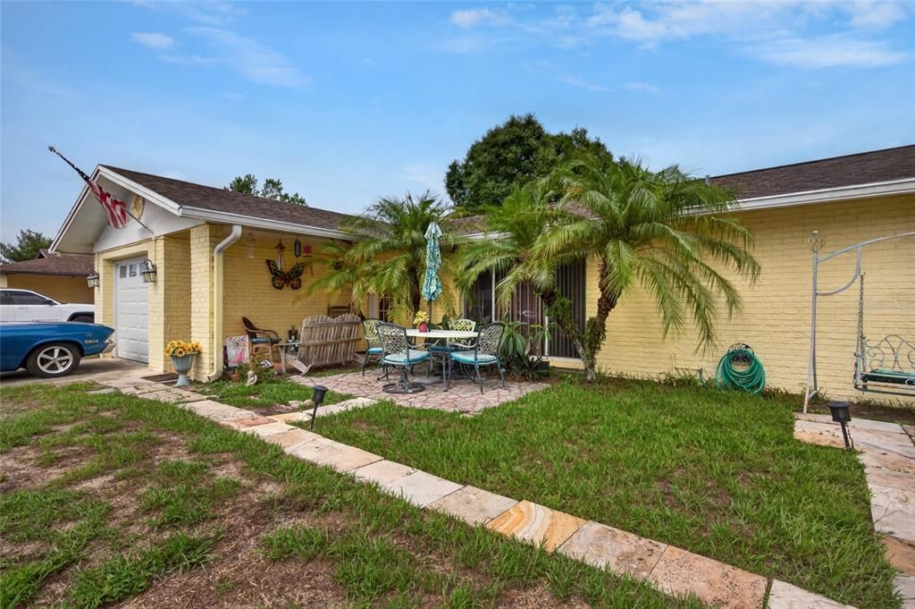 For Sale: $449,900 (3 beds, 2 baths, 1492 Square Feet)