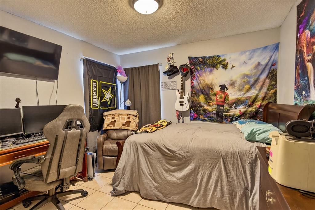 For Sale: $449,900 (3 beds, 2 baths, 1492 Square Feet)