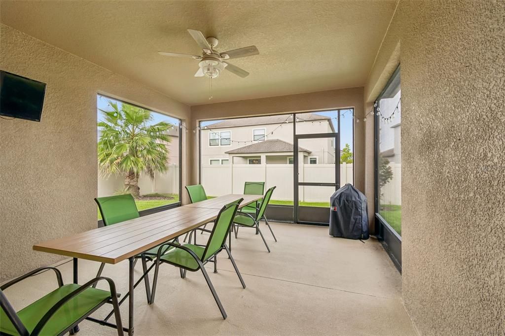 For Sale: $420,000 (3 beds, 2 baths, 2100 Square Feet)
