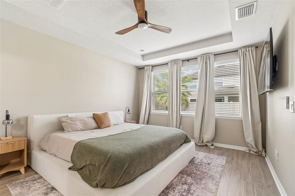 For Sale: $420,000 (3 beds, 2 baths, 2100 Square Feet)