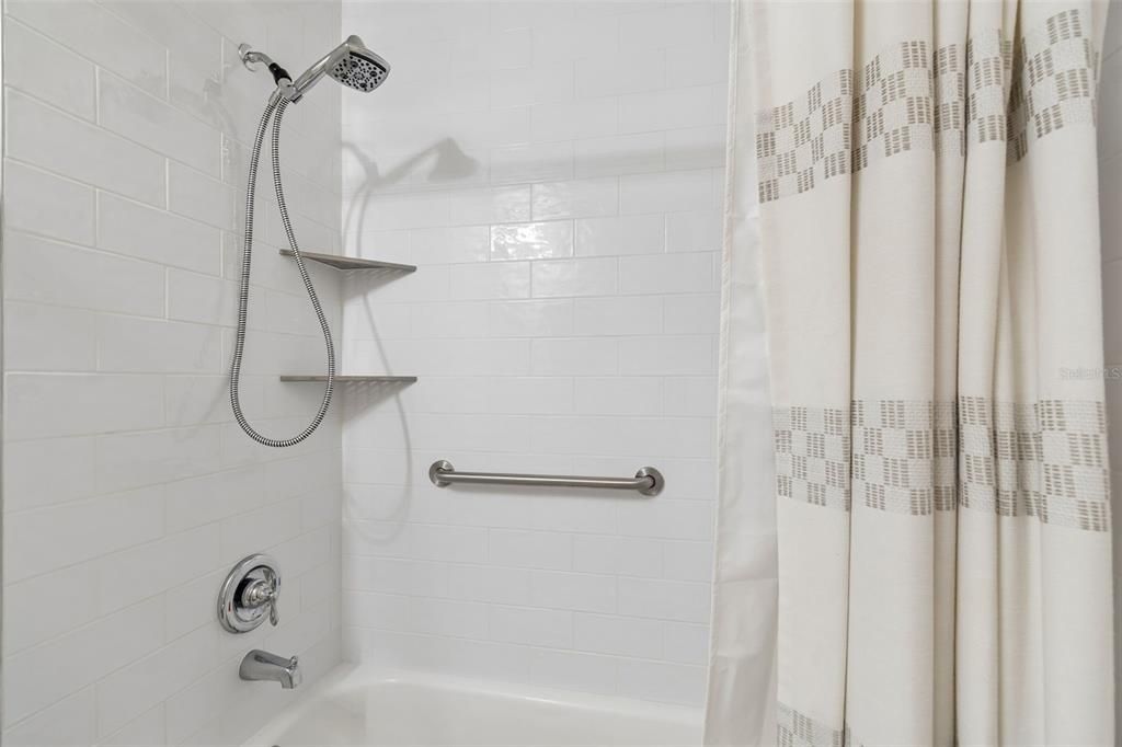 En Venta: $348,000 (2 camas, 2 baños, 1474 Pies cuadrados)