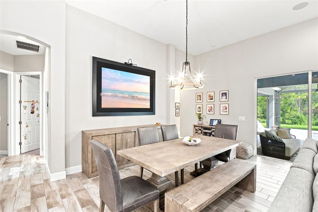 Active With Contract: $915,000 (4 beds, 3 baths, 3179 Square Feet)